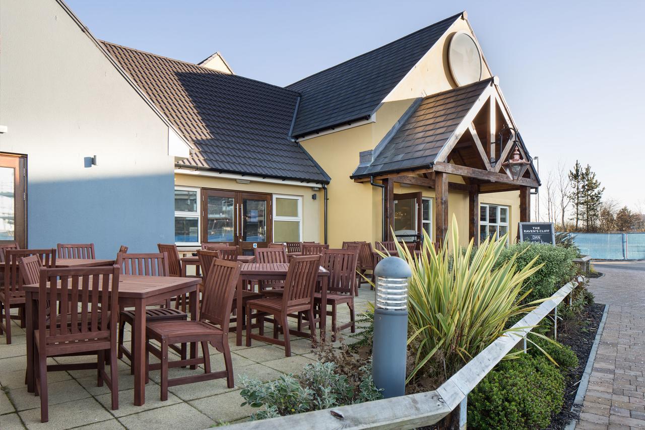 The Raven'S Cliff Lodge By Marston'S Inns 마더웰 외부 사진